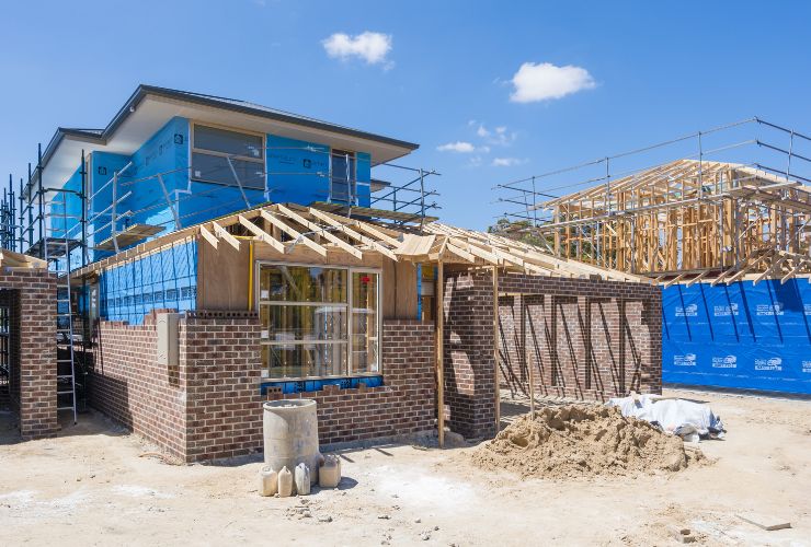 new home being built with the potential for solar 