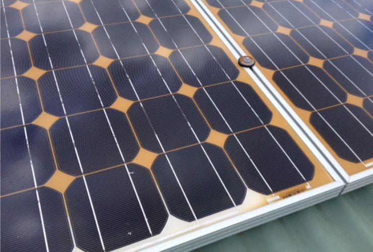 solar panel with yellow discolouration because it is low quality
