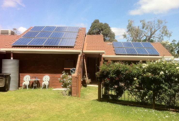 house that has entire roof full of solar 