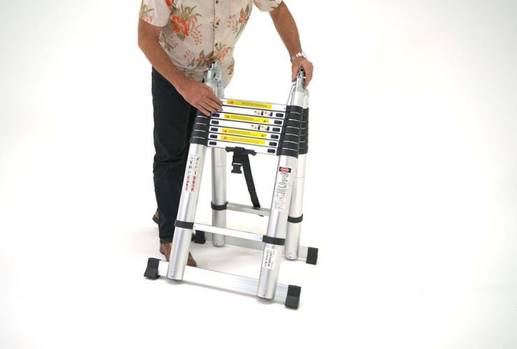 Markus Analysing a folded telescopic ladder ensuring it is stable