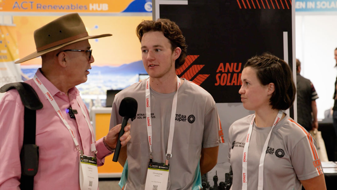 Markus Lambert interviews ANU students about the world solar challenge