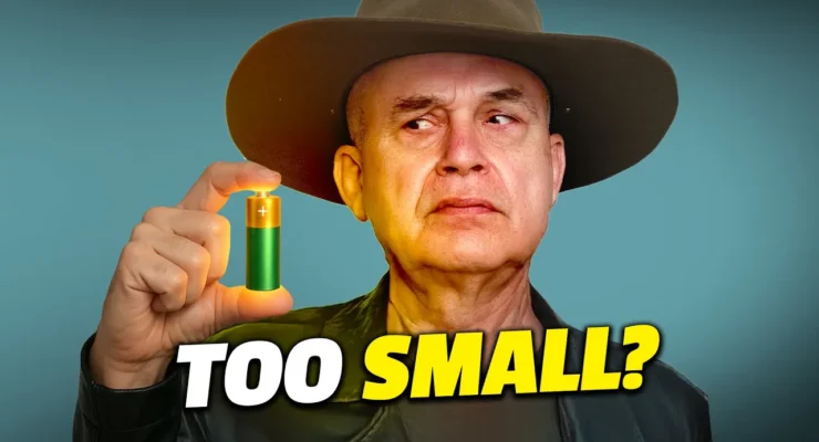 markus holding a battery